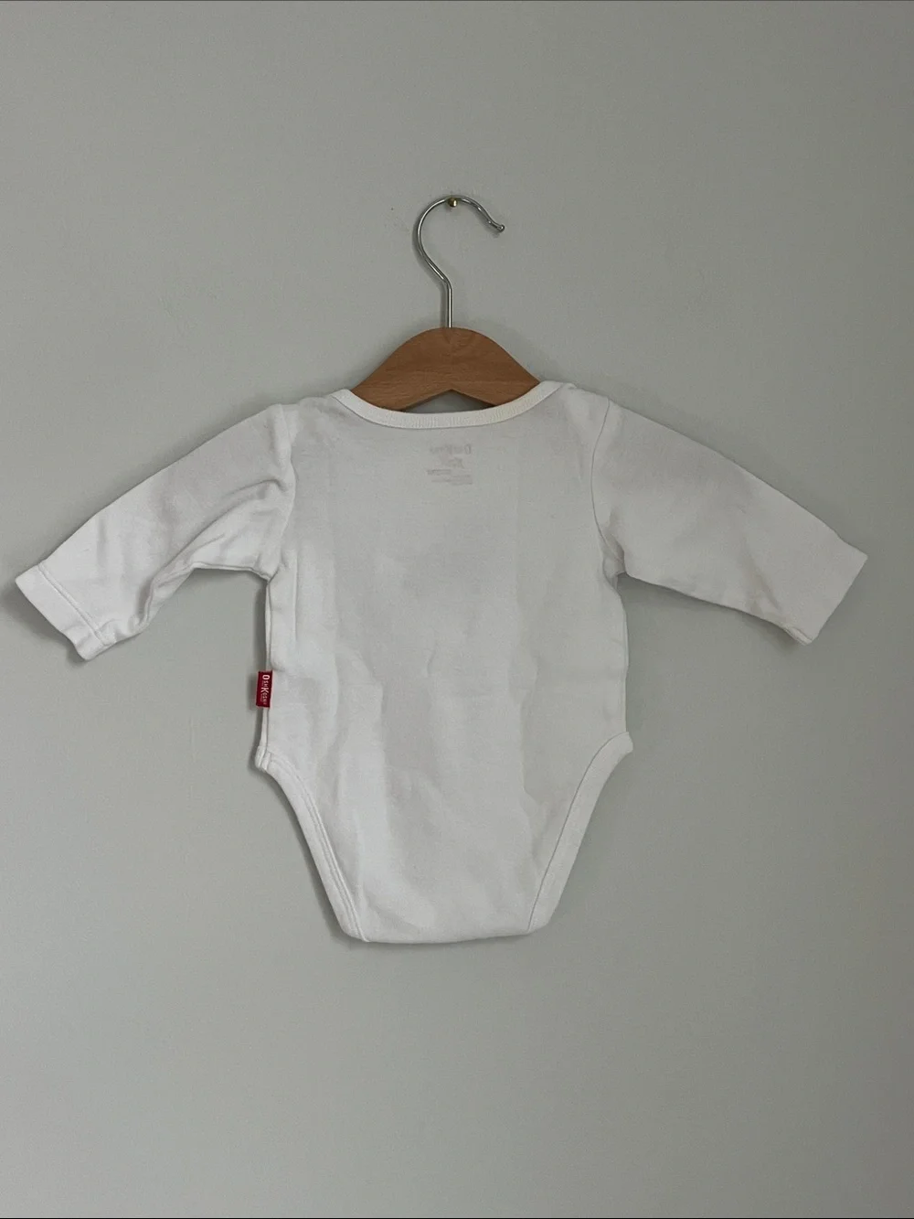 OshKosh B'gosh | White Long-Sleeve Bodysuit with Reindeer Applique Size 0-3M